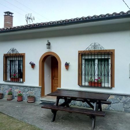 فيلا Casa La Pontiga Las Rozas المظهر الخارجي الصورة
